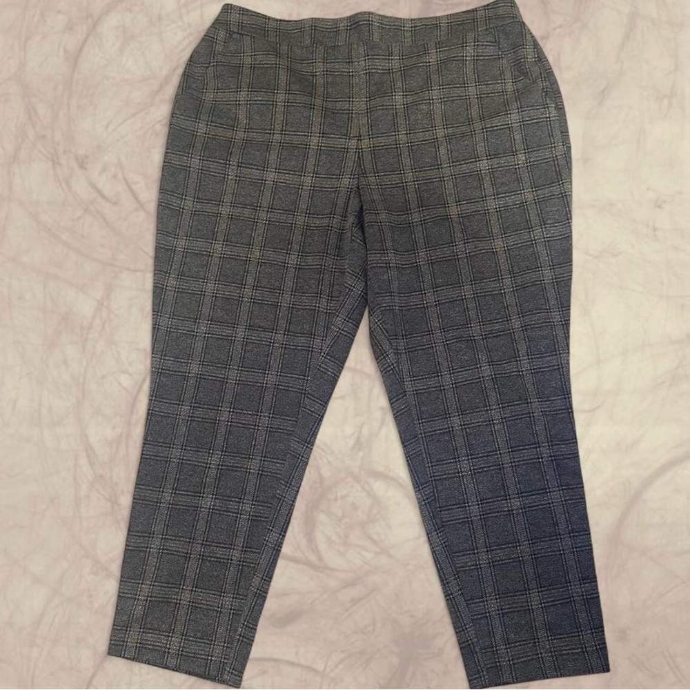 Nine West Grey Plaid Crop Trousers